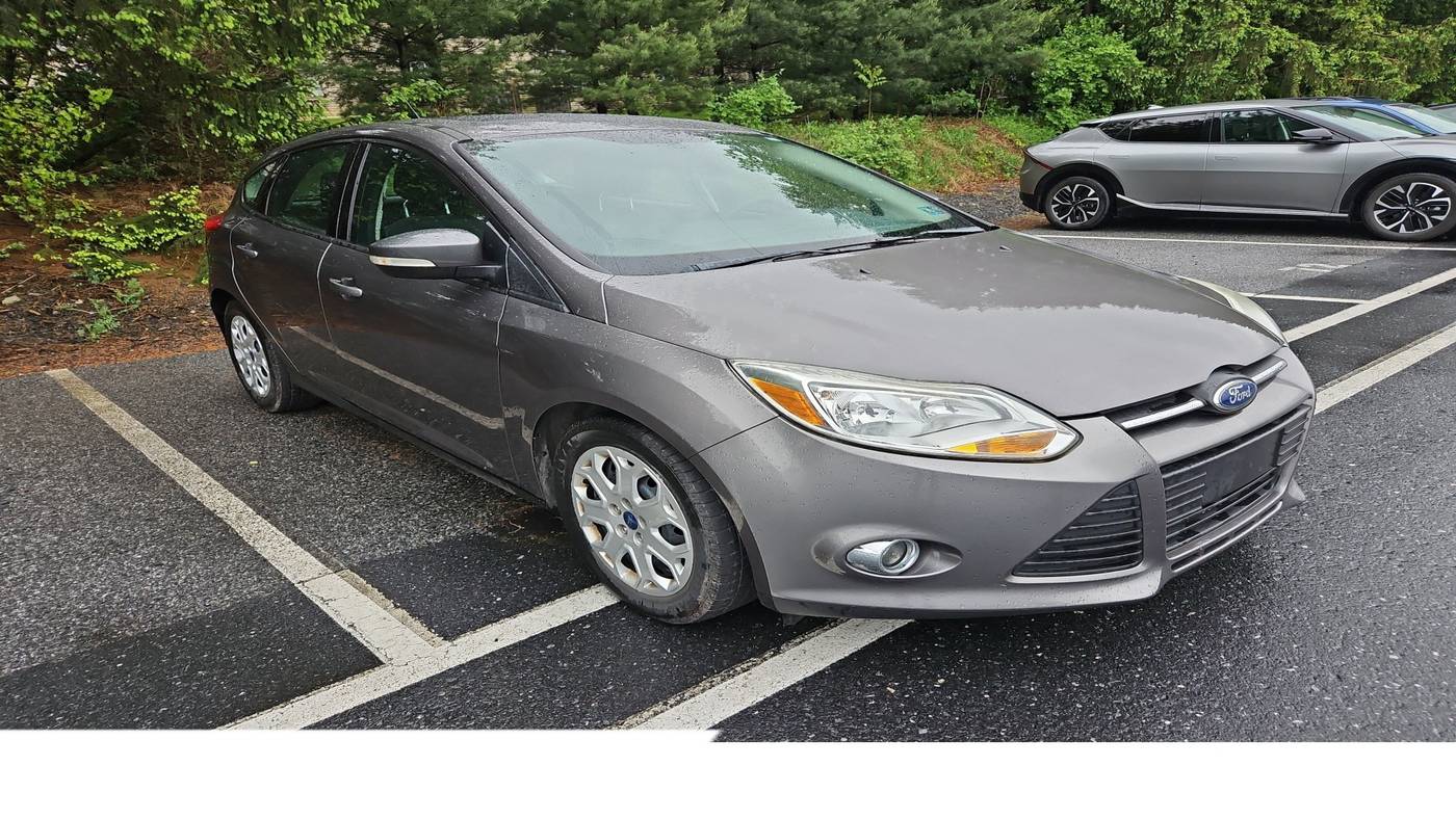 2012 Ford Focus SE — Hatchback — 83,512 mi — Mechanicsburg, PA