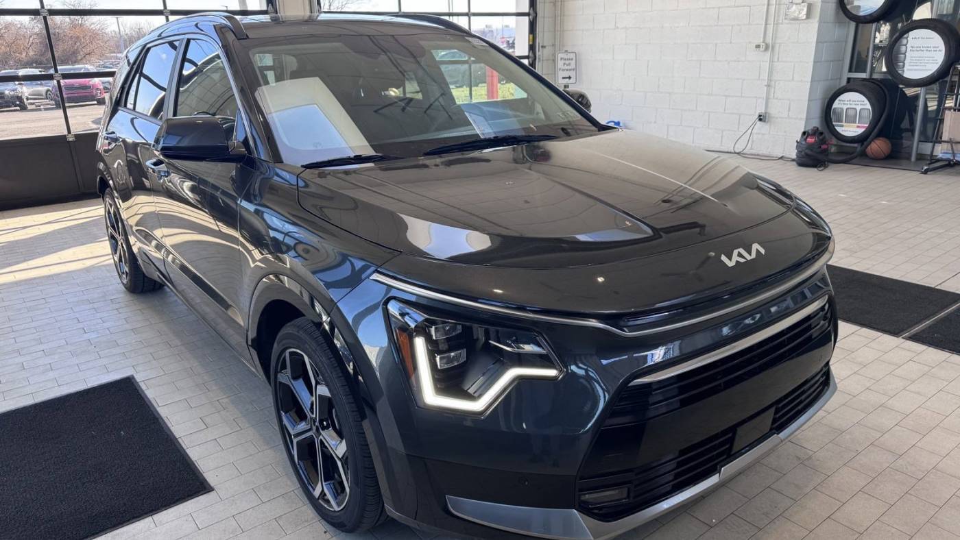 2023 Kia Niro Hybrid SX Touring — SUV — 22,475 mi — Langhorne, PA