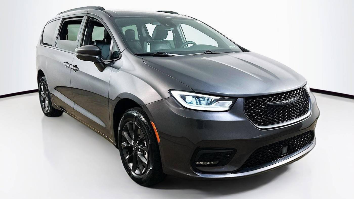 2021 Chrysler Pacifica Touring L — Minivan — 77,511 mi — Langhorne, PA