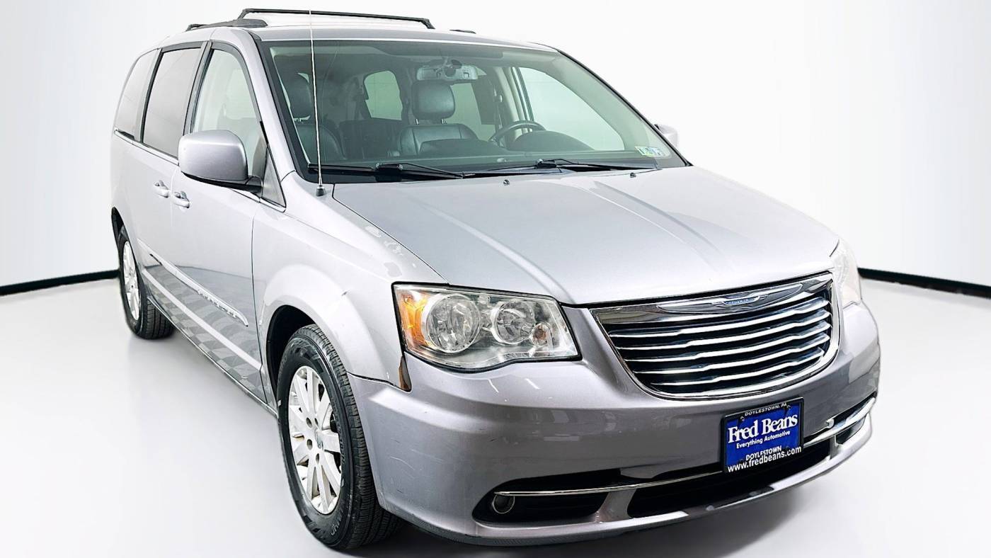 2014 Chrysler Town & Country Touring — Minivan — 114,048 mi — Doylestown, PA