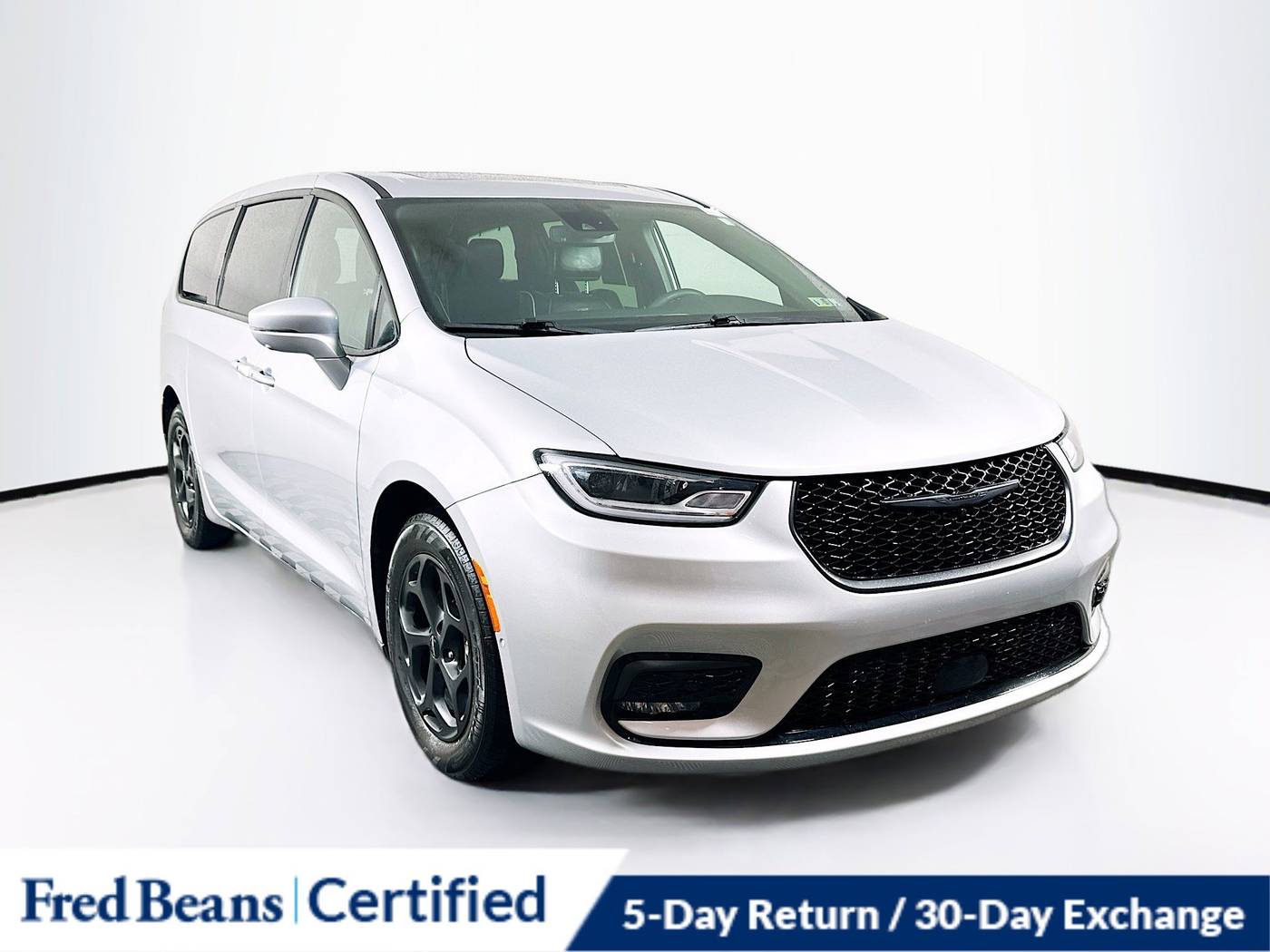 2022 Chrysler Pacifica Hybrid Limited — Minivan — 48,155 mi — Doylestown, PA