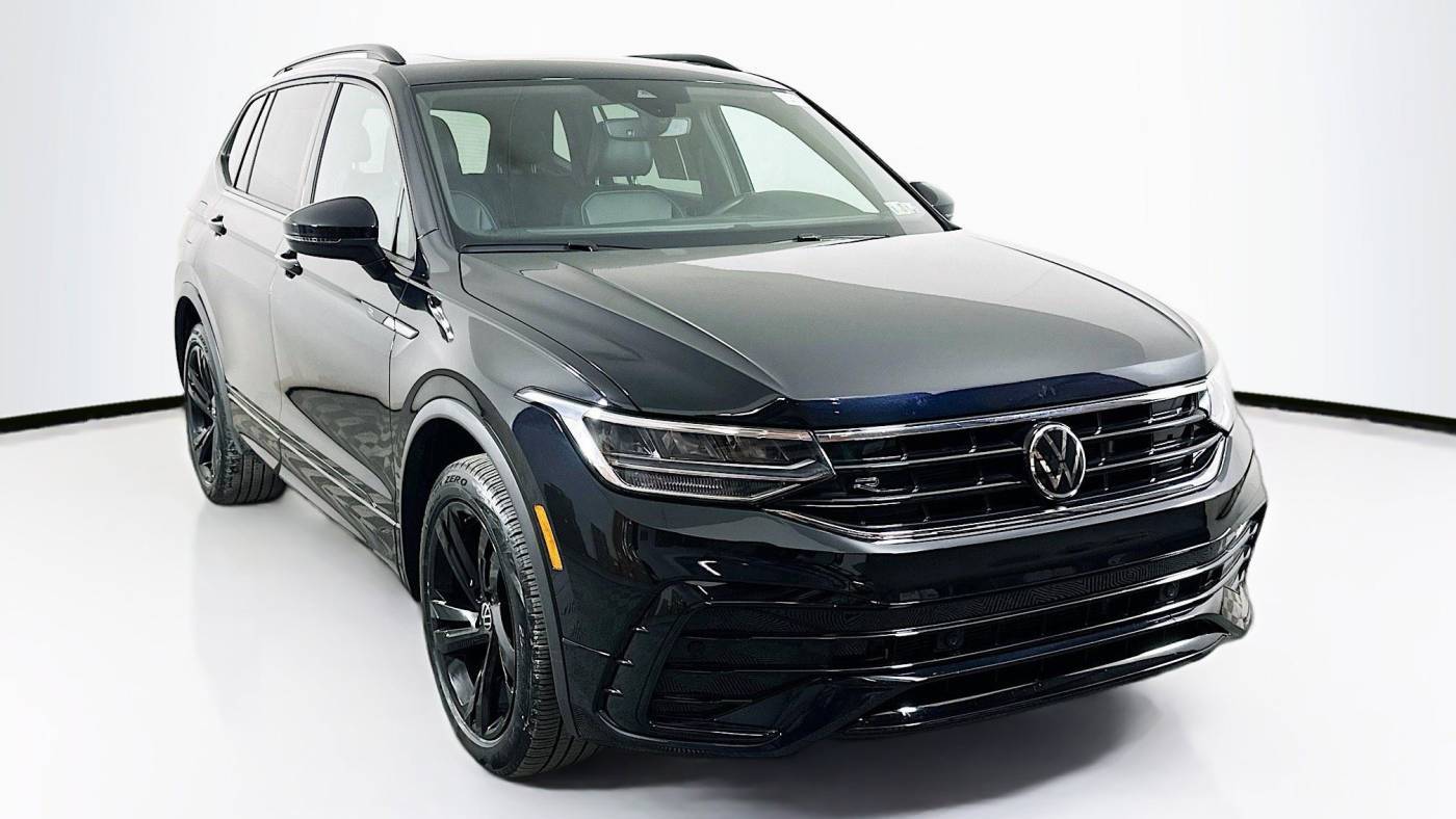2023 Volkswagen Tiguan SE R-Line Black — SUV — 27,060 mi — Doylestown, PA