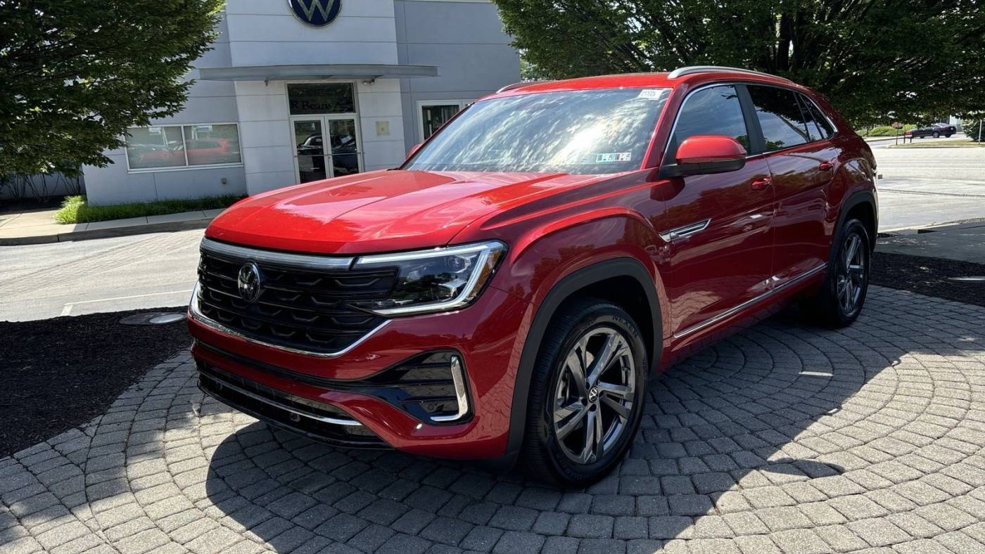 2024 Volkswagen Atlas Cross Sport SEL R-Line — SUV — 9,798 mi — Devon, PA