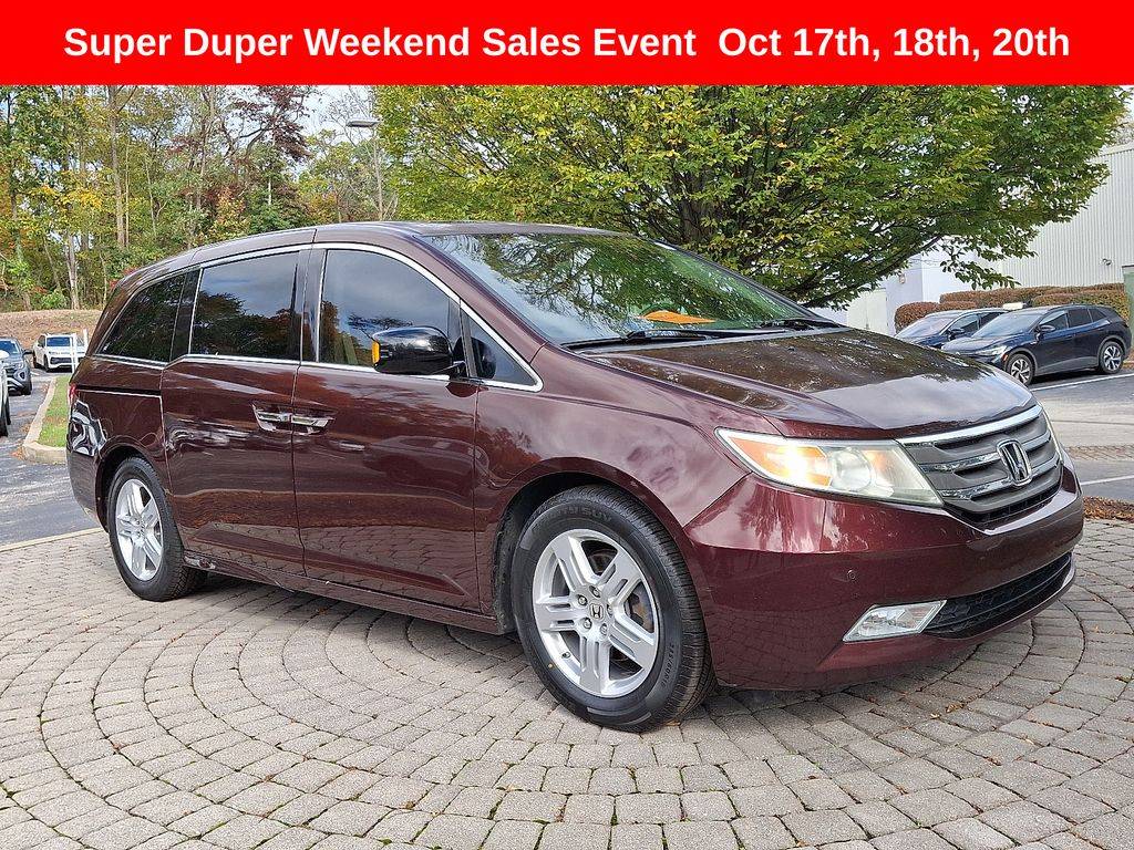 2013 Honda Odyssey Touring — Minivan — 96,821 mi — Devon, PA