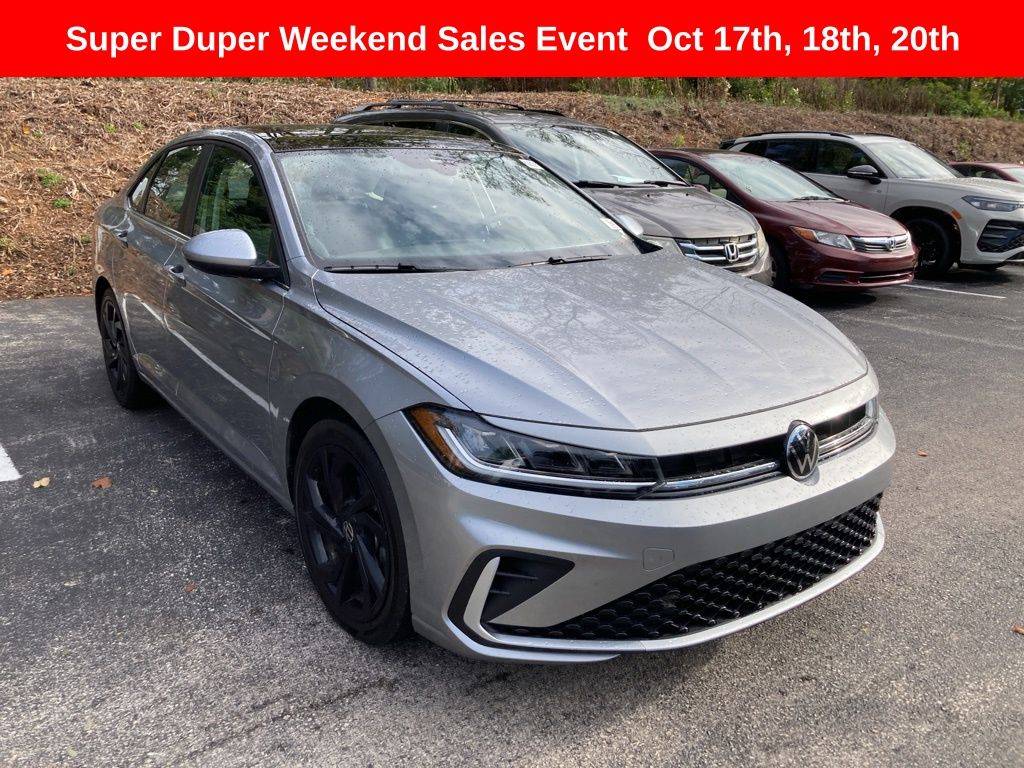 2025 Volkswagen Jetta SE — Sedan — 20,585 mi — Devon, PA