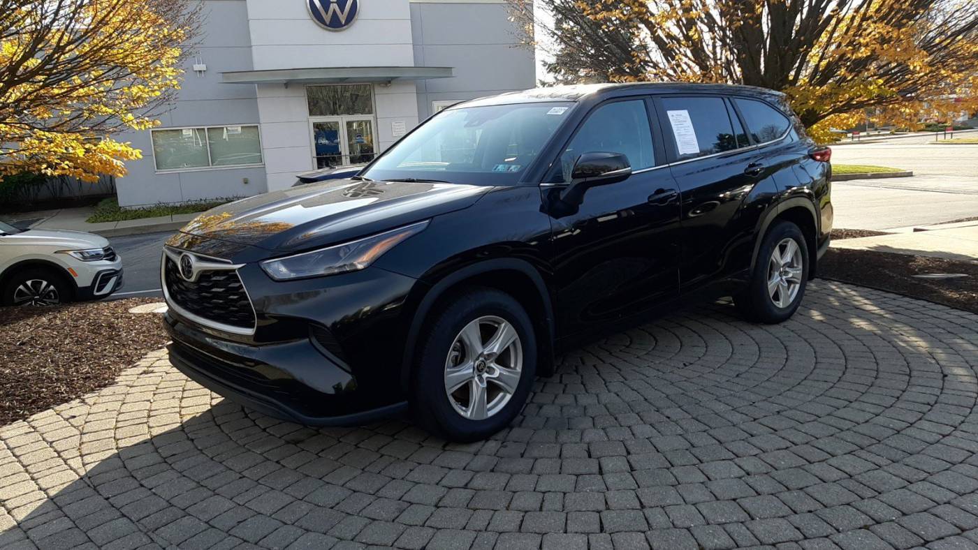 2023 Toyota Highlander L — SUV — 9,082 mi — Devon, PA