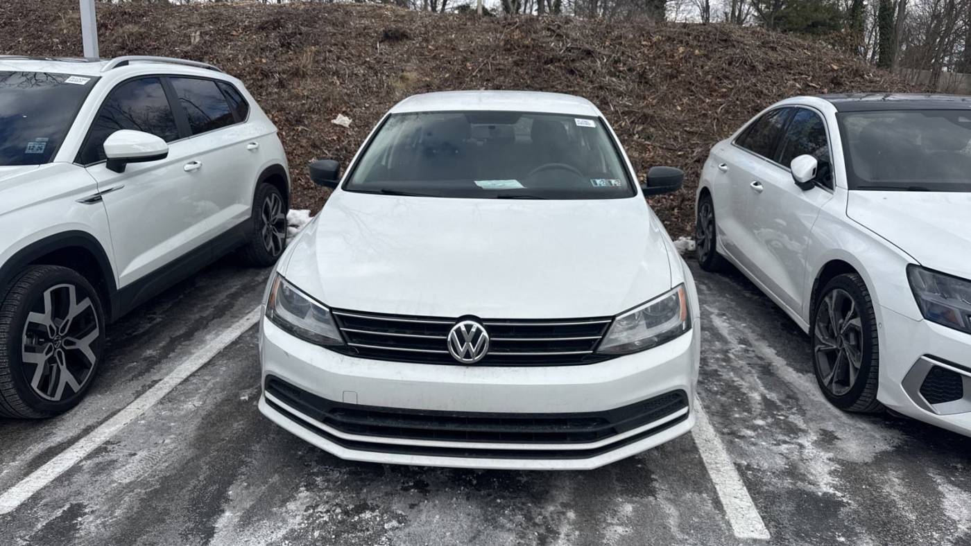 2016 Volkswagen Jetta 1.4T S — Sedan — 100,731 mi — Devon, PA