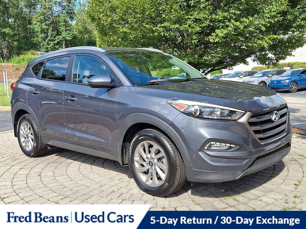 2016 Hyundai Tucson SE — SUV — 83,600 mi — Devon, PA