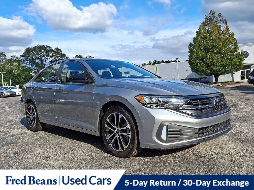 2024 Volkswagen Jetta Sport — Sedan — 13,661 mi — Devon, PA