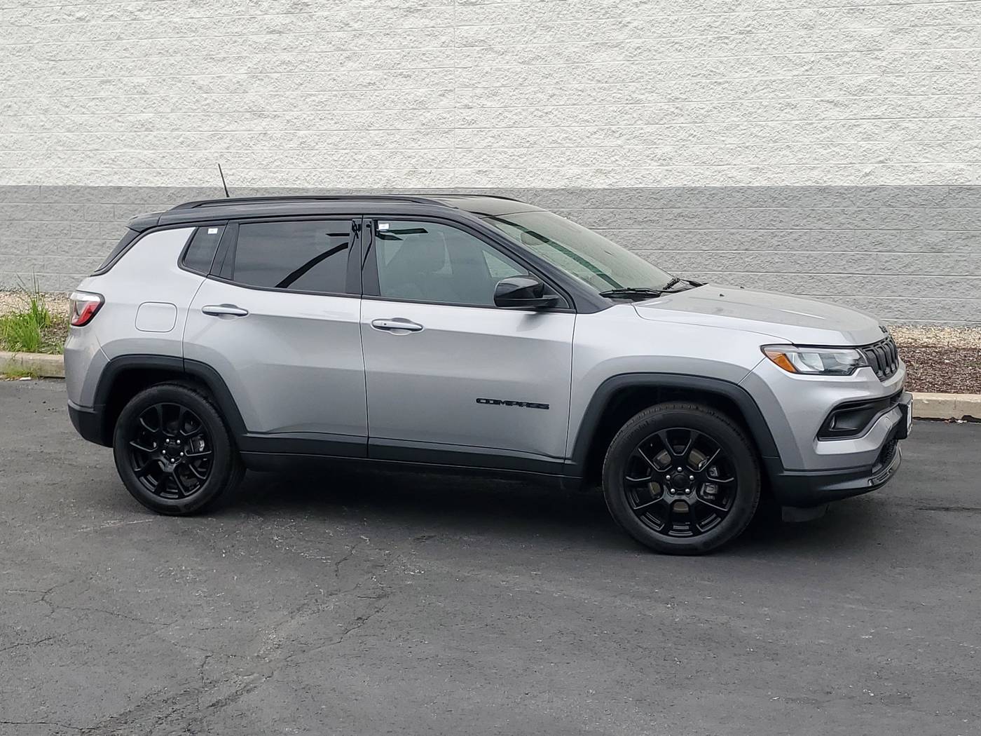 2022 Jeep Compass Altitude — SUV — 14,609 mi — Joliet, IL