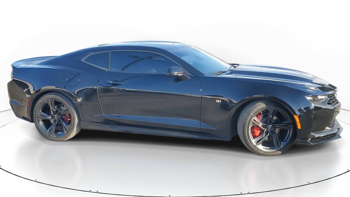 2023 Chevrolet Camaro 1LT — Coupe — 35,411 mi — Joliet, IL