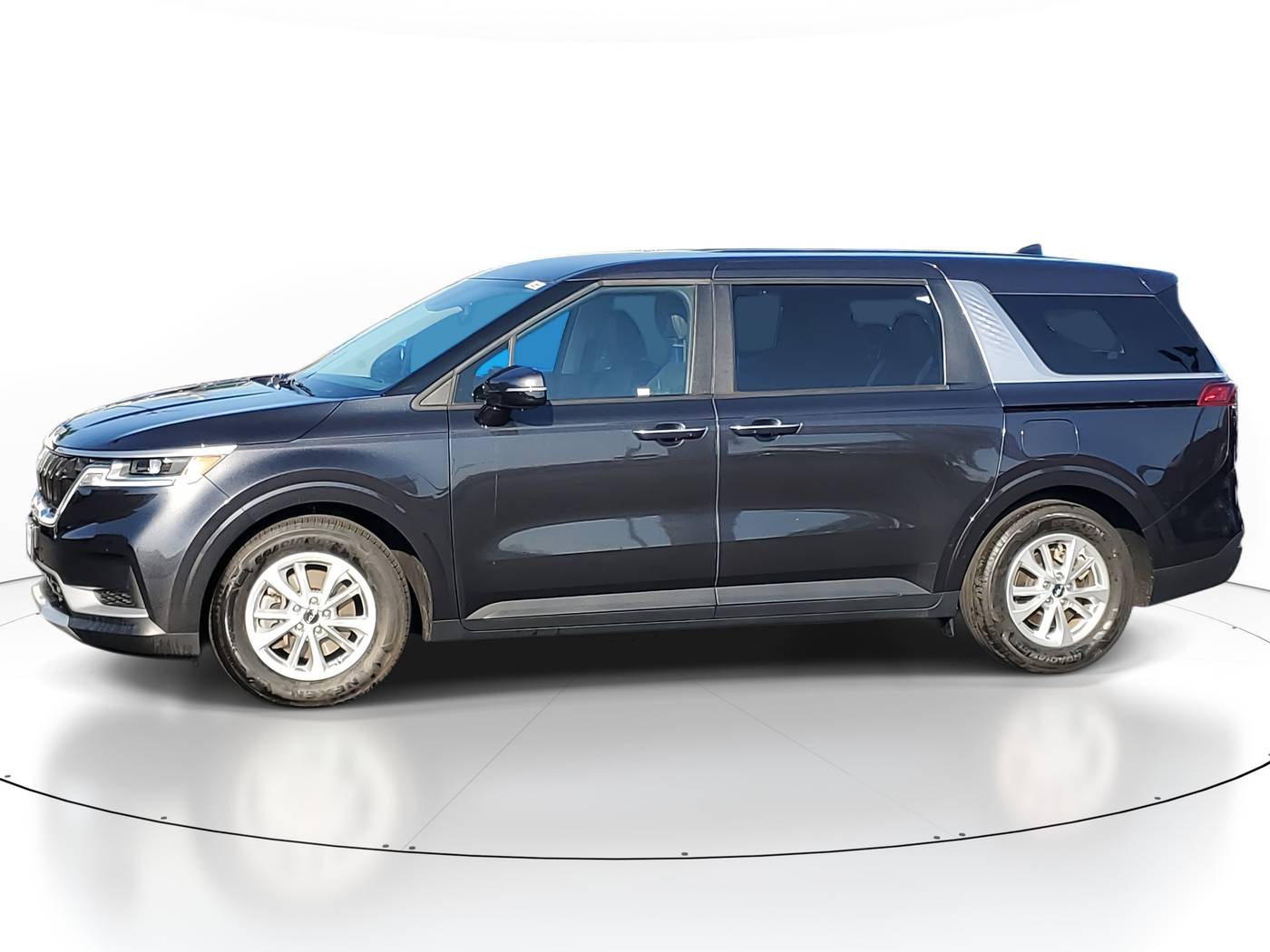 2022 Kia Carnival LXS — Minivan — 35,667 mi — Joliet, IL