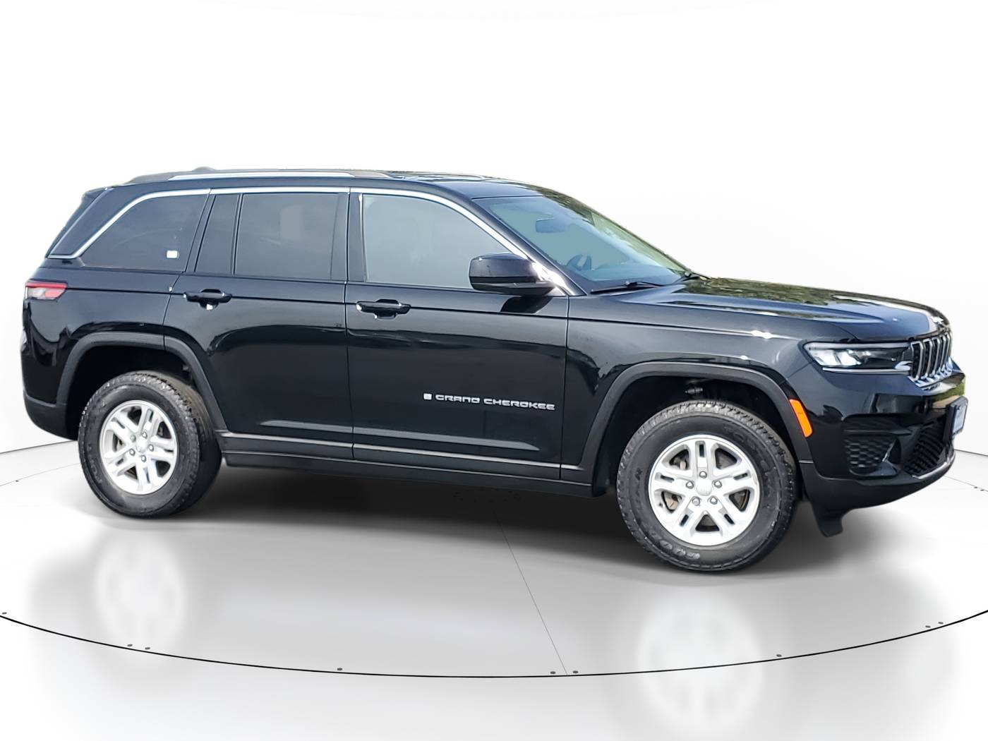 2022 Jeep Grand Cherokee Laredo — SUV — 29,211 mi — Joliet, IL