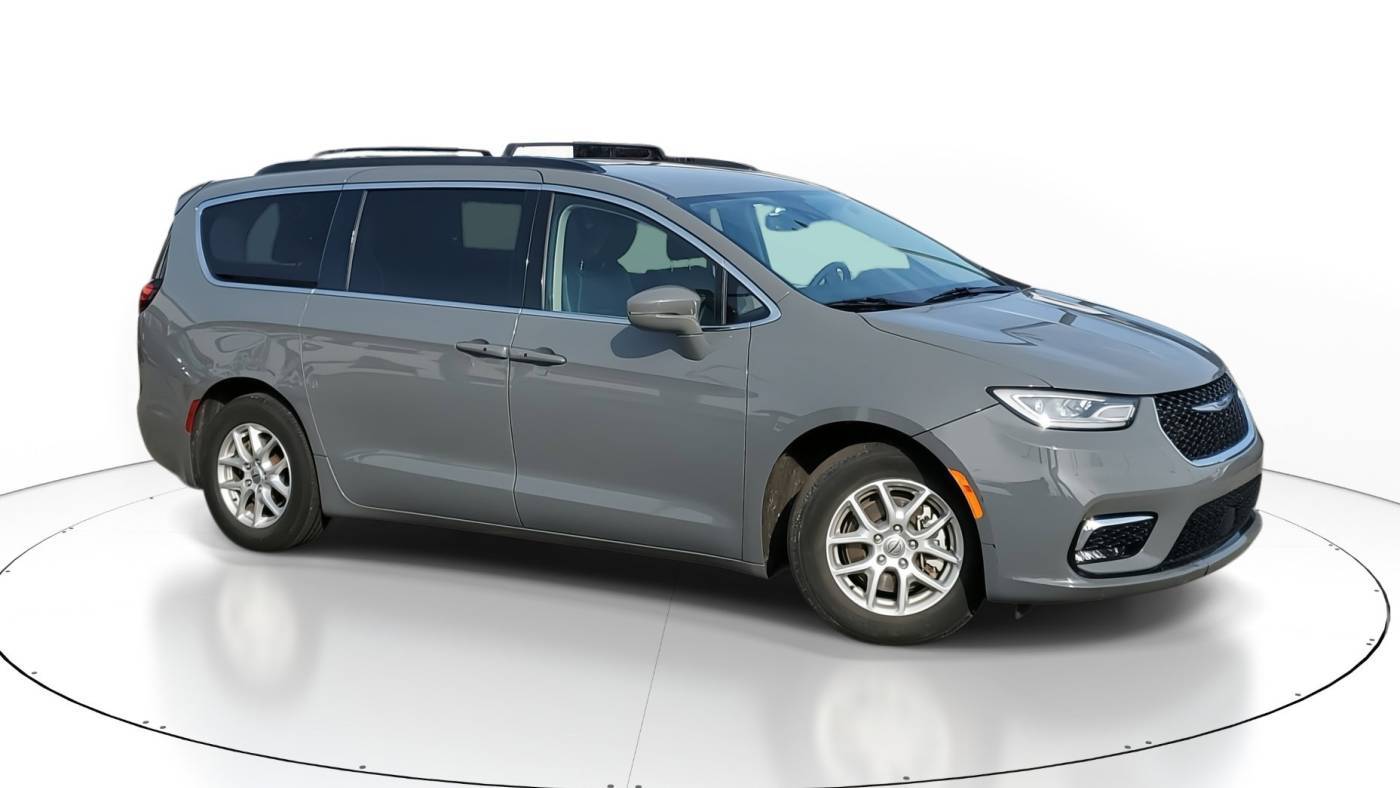 2022 Chrysler Pacifica Touring L — Minivan — 55,234 mi — Joliet, IL