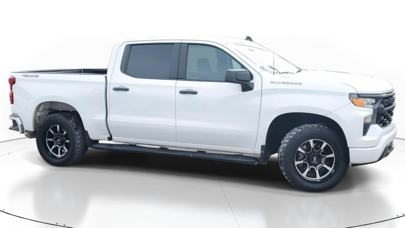 2022 Chevrolet Silverado 1500 Custom — Pickup Truck — 50,285 mi — Joliet, IL