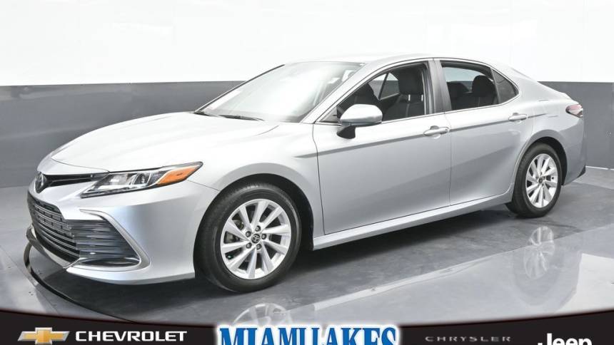 2021 Toyota Camry LE — Sedan — 26,087 mi — Miami Lakes, FL