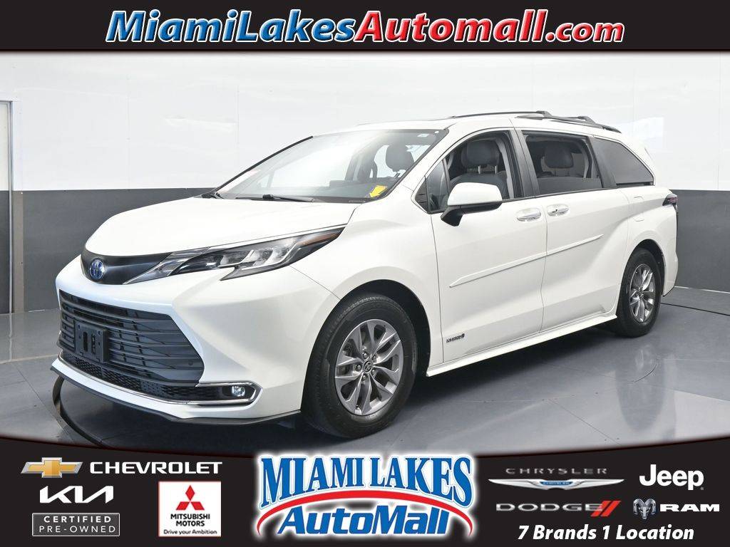 2021 Toyota Sienna XLE — Minivan — 79,387 mi — Miami Lakes, FL