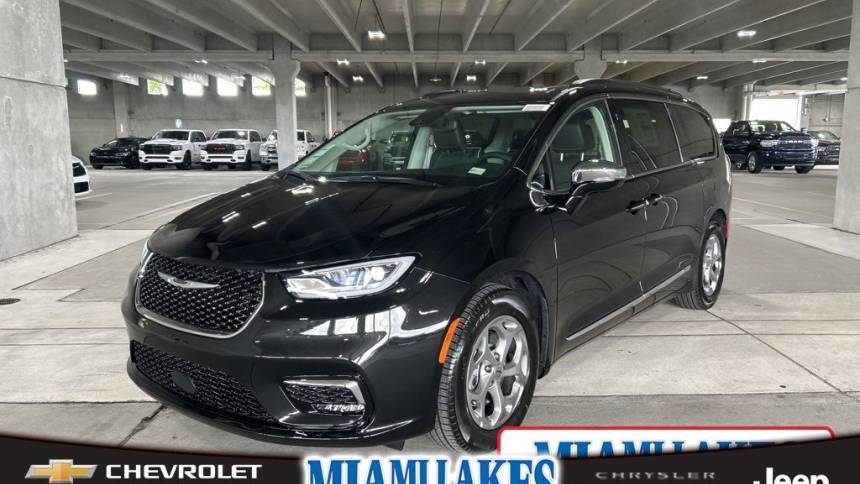 2023 Chrysler Pacifica Limited — Minivan — 15 mi — Miami Lakes, FL
