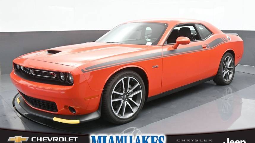 2023 Dodge Challenger R/T — Coupe — 564 mi — Miami Lakes, FL