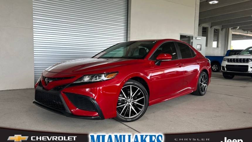 2022 Toyota Camry SE — Sedan — 28,832 mi — Miami Lakes, FL