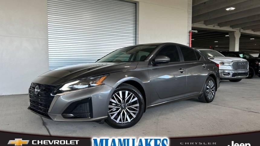 2023 Nissan Altima SV — Sedan — 15,745 mi — Miami Lakes, FL