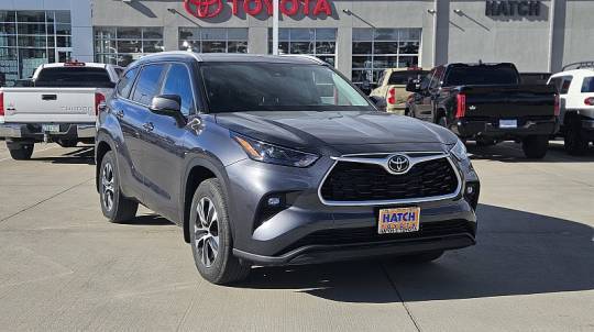 2024 Toyota Highlander XLE — SUV — 713 mi — Show Low, AZ