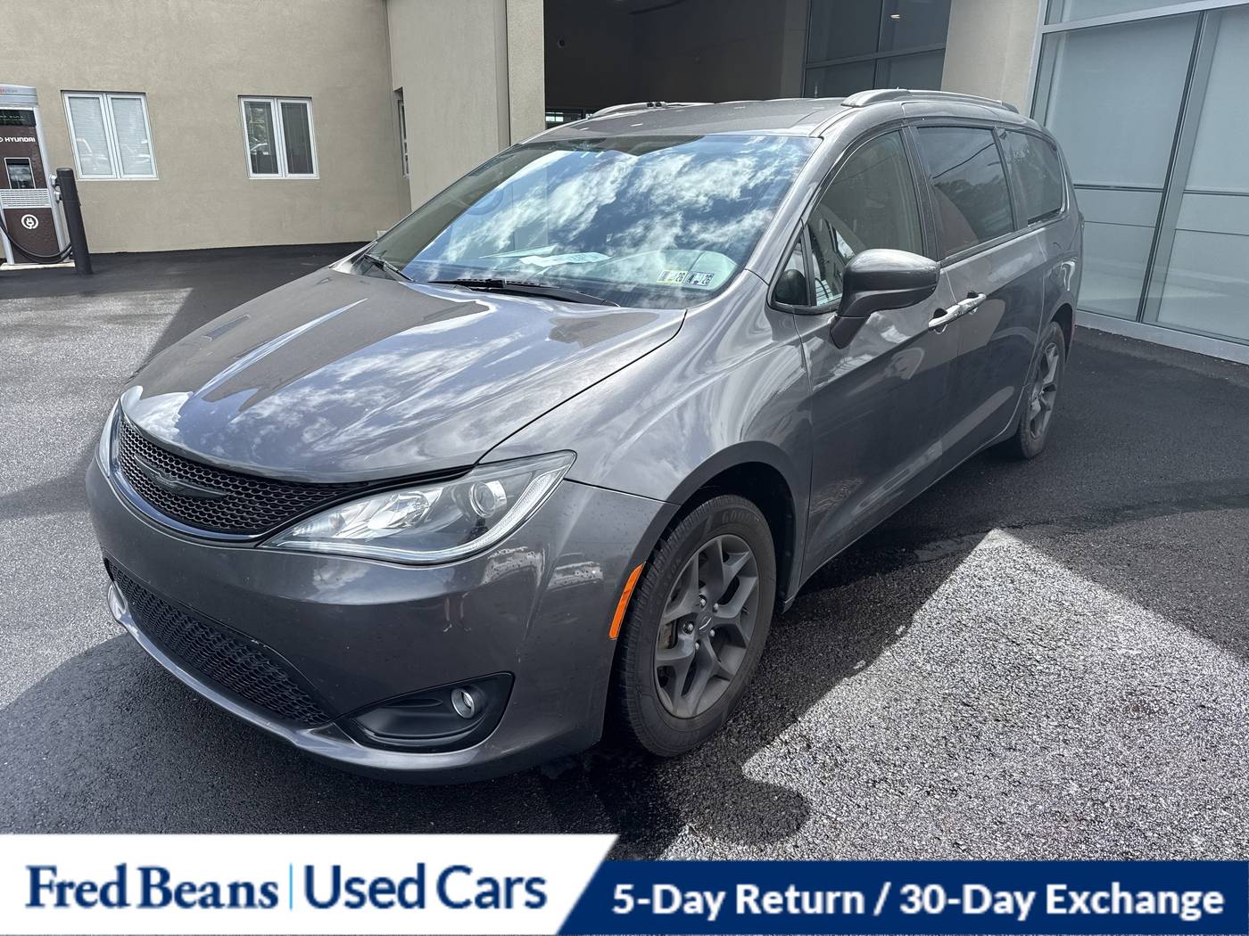 2019 Chrysler Pacifica Touring L Plus — Minivan — 72,318 mi — Langhorne, PA