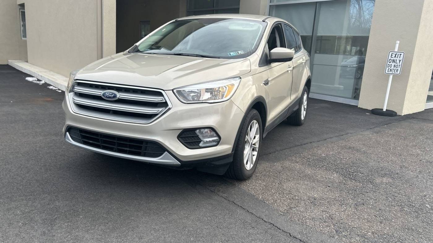 2017 Ford Escape SE — SUV — 64,101 mi — Langhorne, PA