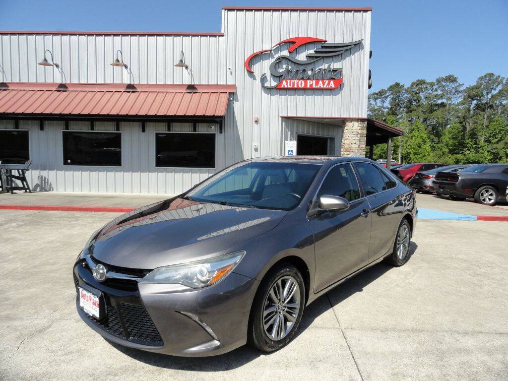 2015 Toyota Camry SE — Sedan — 145,124 mi — Lumberton, TX