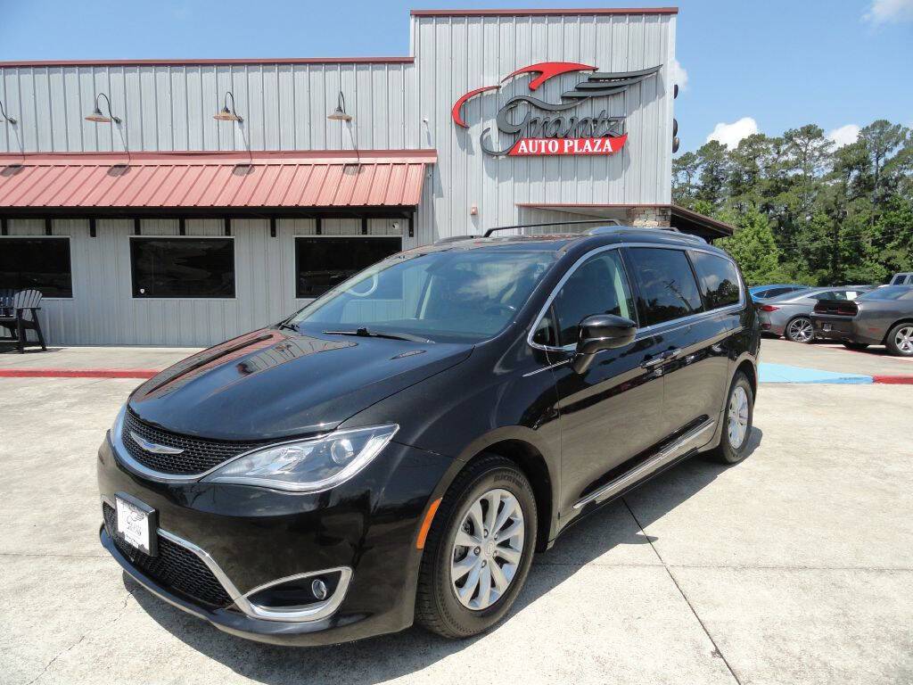 2018 Chrysler Pacifica Touring L Plus — Minivan — 106,940 mi — Lumberton, TX