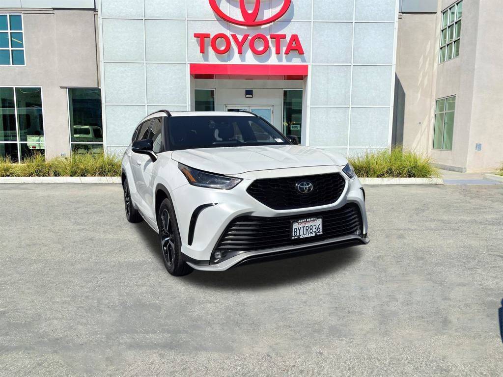 2022 Toyota Highlander XSE — SUV — 11,813 mi — Long Beach, CA