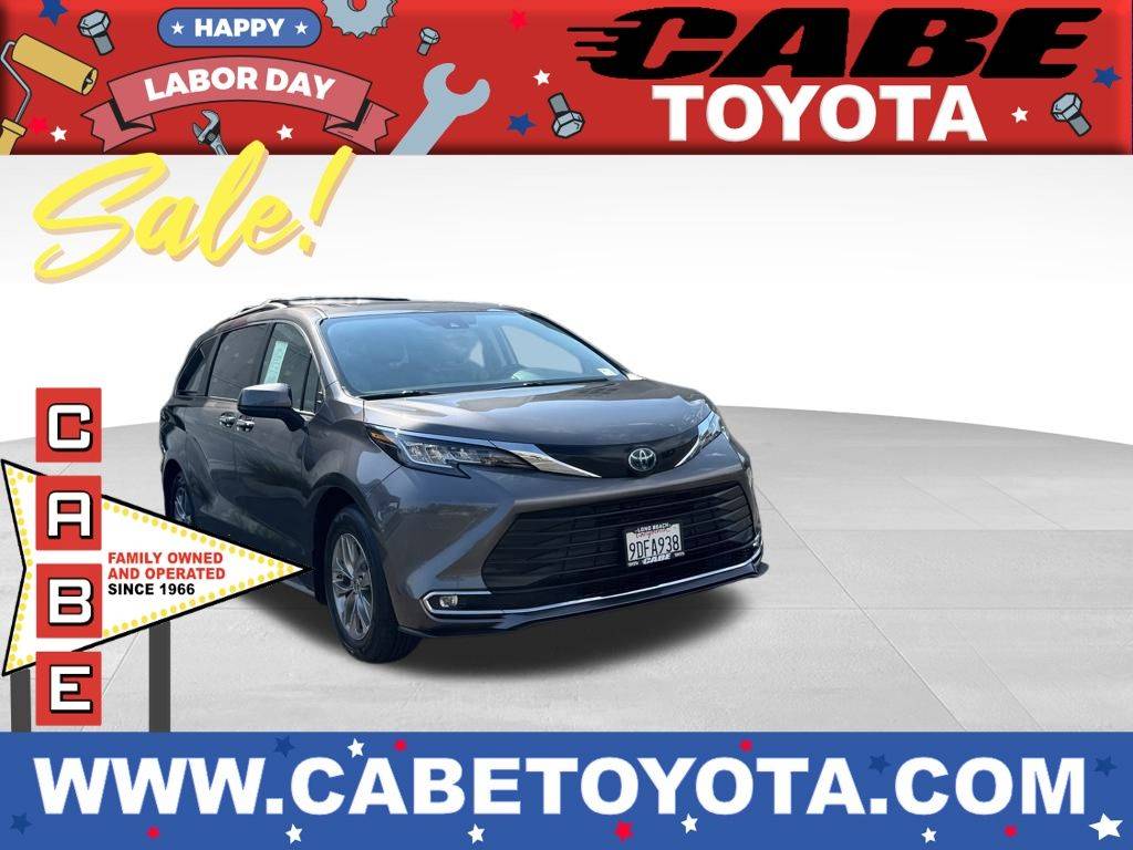 2022 Toyota Sienna XLE — Minivan — 43,392 mi — Long Beach, CA