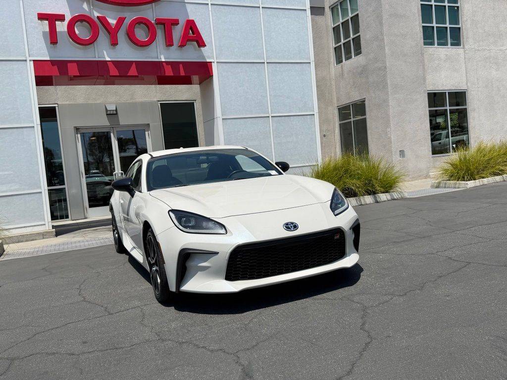 2024 Toyota GR86 Base