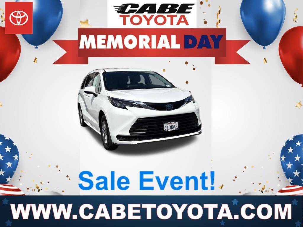 2022 Toyota Sienna LE — Minivan — 31,677 mi — Long Beach, CA