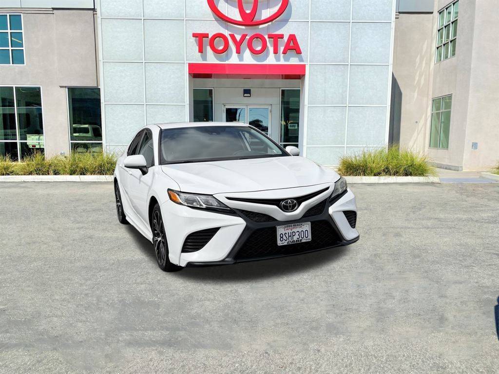 2020 Toyota Camry SE — Sedan — 74,409 mi — Long Beach, CA