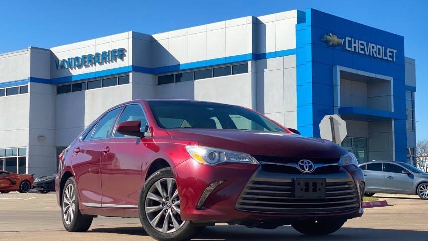 2017 Toyota Camry XLE — Sedan — 124,619 mi — Arlington, TX