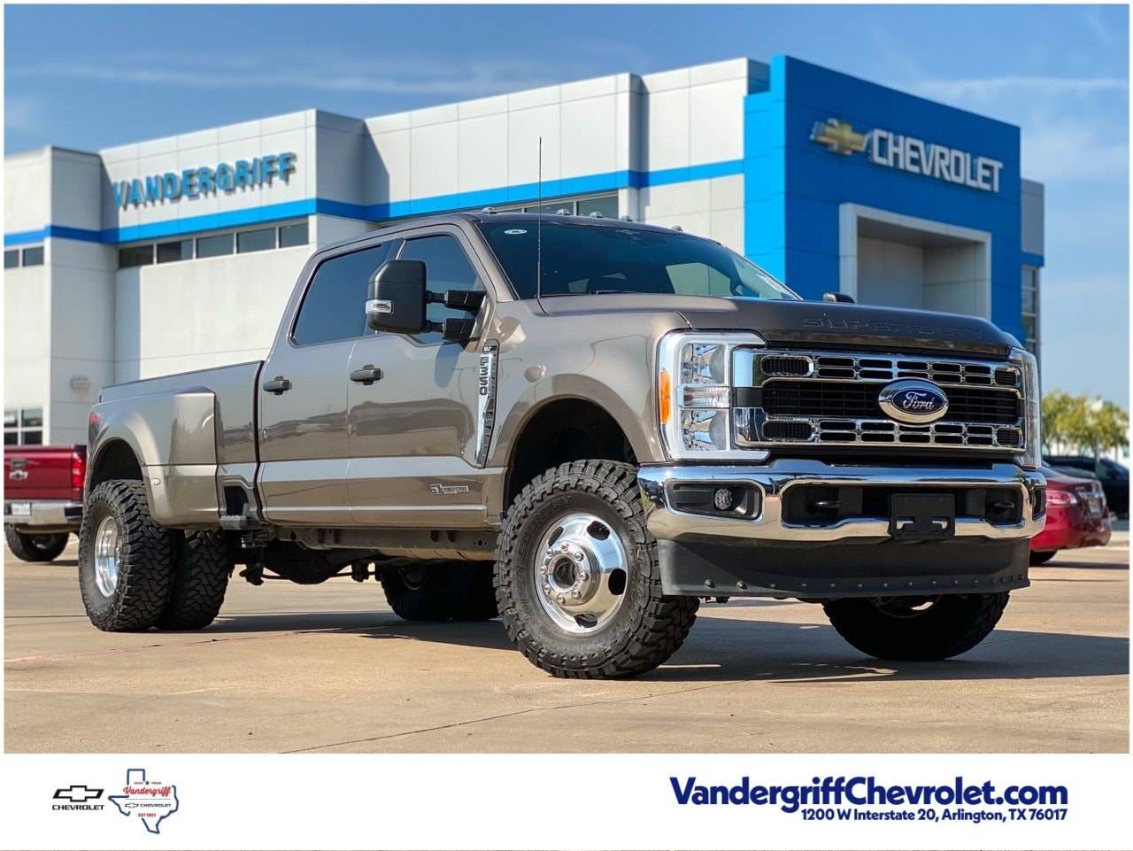 2023 Ford Super Duty F-350 XLT — Pickup Truck — 29,345 mi — Arlington, TX