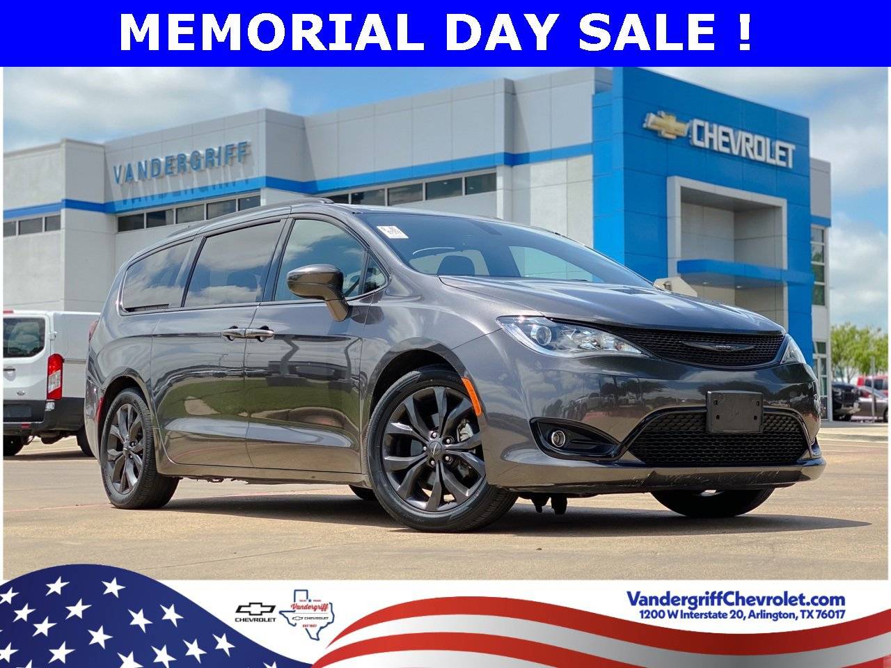 2020 Chrysler Pacifica Touring L — Minivan — 61,532 mi — Arlington, TX