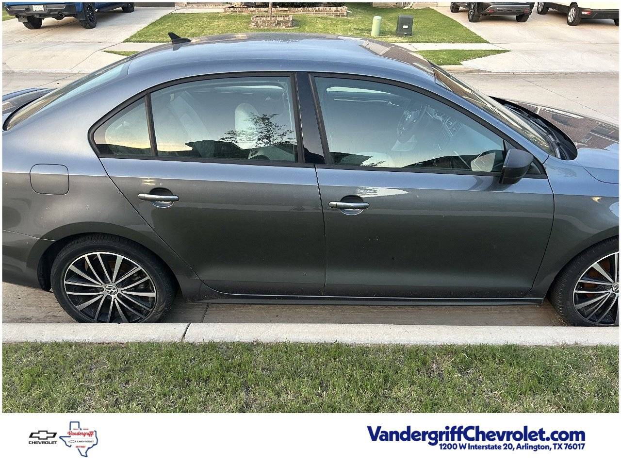 2015 Volkswagen Jetta 1.8T Sport — Sedan — 137,859 mi — Arlington, TX
