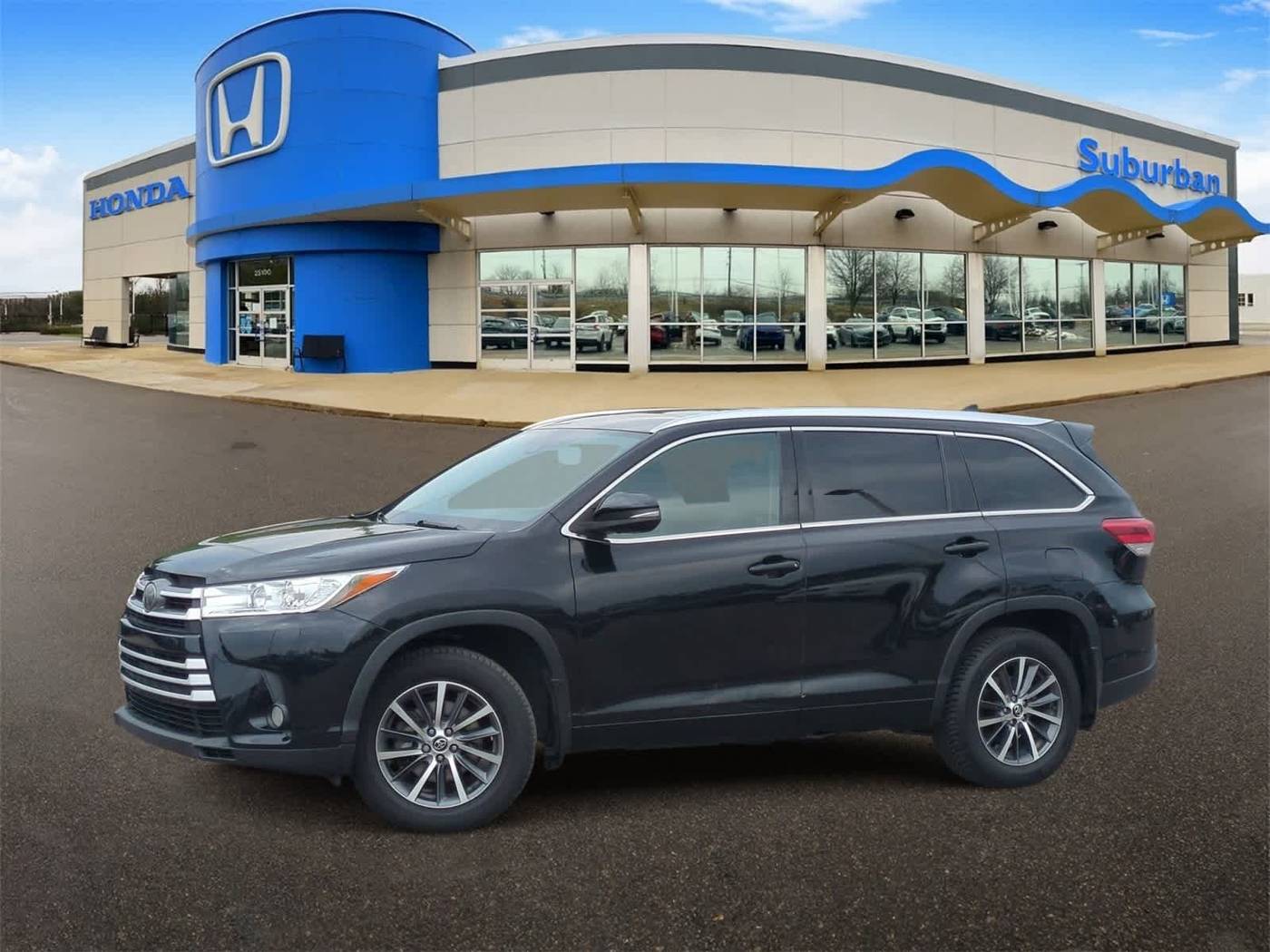 2018 Toyota Highlander XLE — SUV — 82,442 mi — Farmington Hills, MI