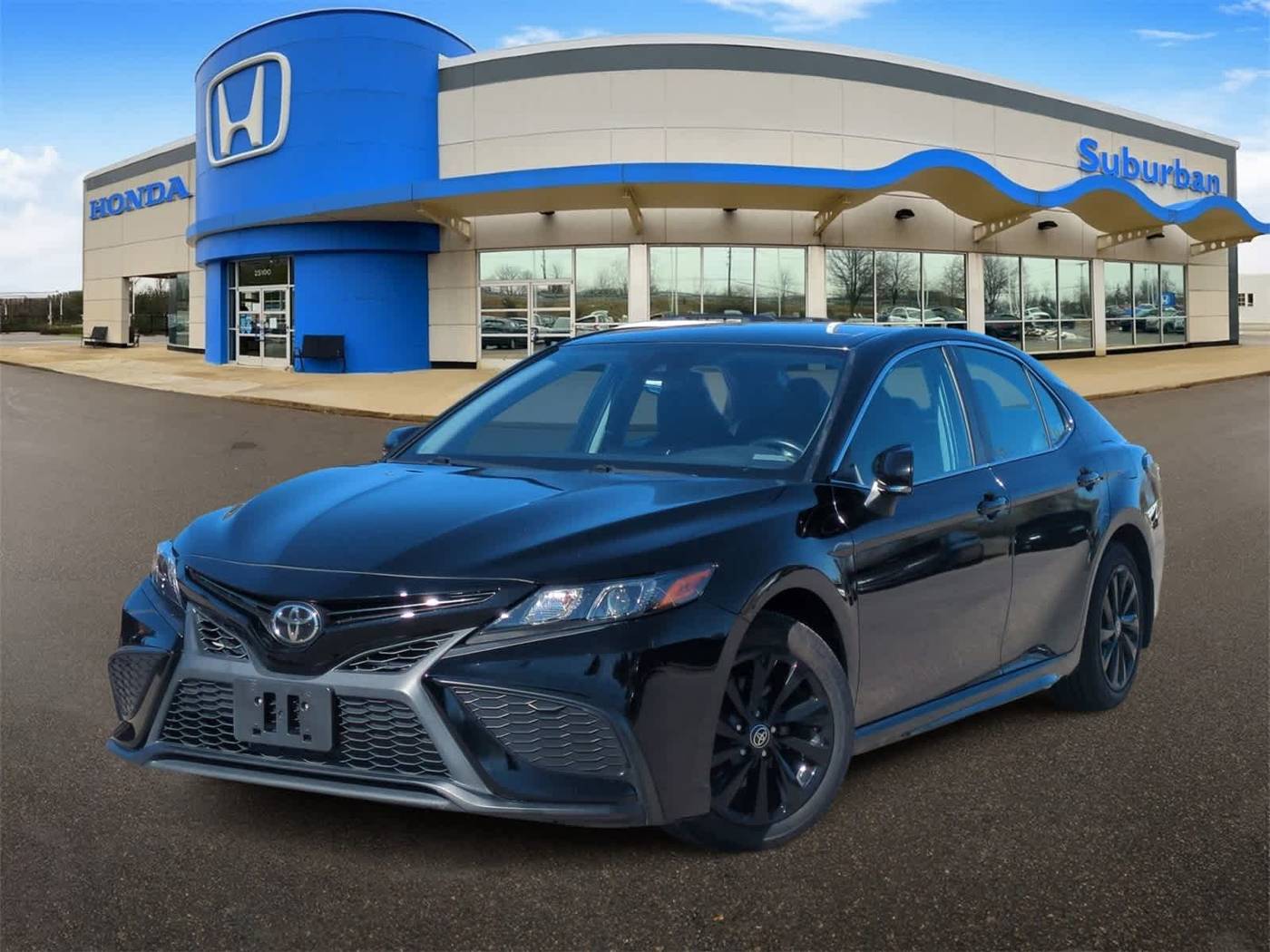 2021 Toyota Camry SE — Sedan — 56,000 mi — Farmington Hills, MI