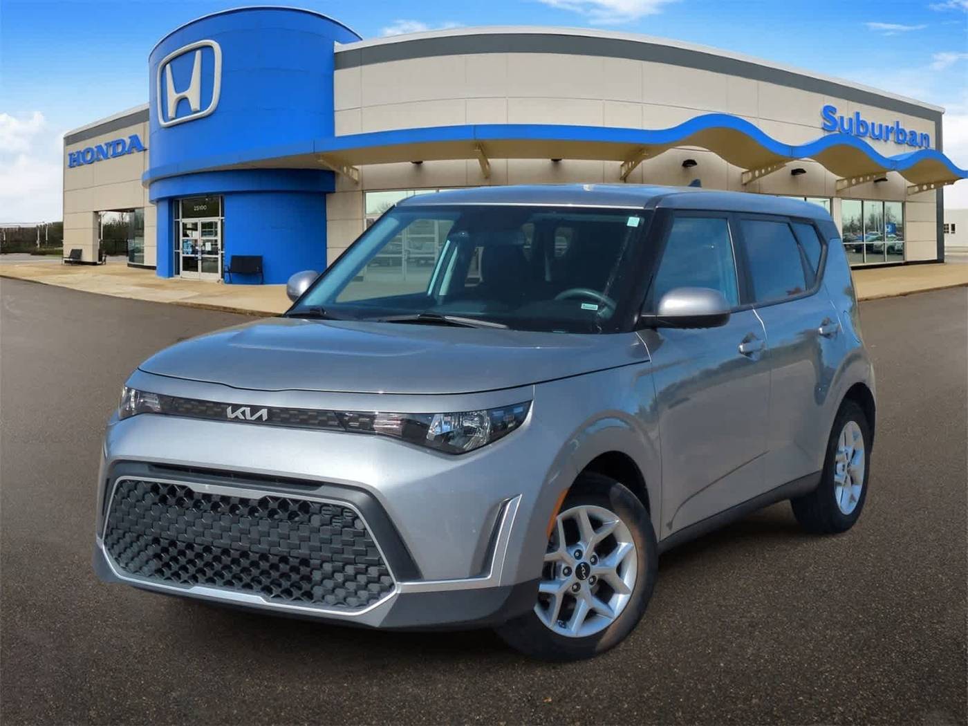 2024 Kia Soul LX — Hatchback — 40,460 mi — Farmington Hills, MI