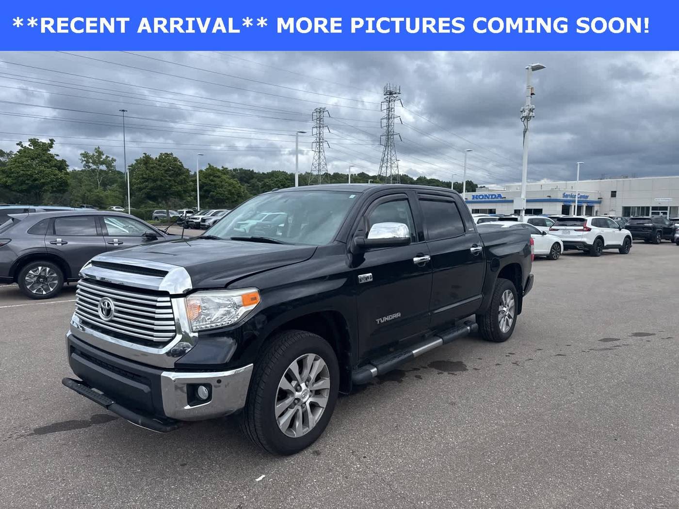 2016 Toyota Tundra Limited — Pickup Truck — 129,943 mi — Farmington Hills, MI