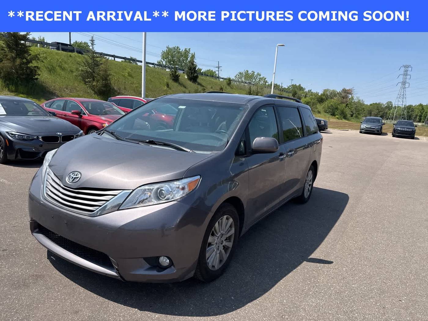 2015 Toyota Sienna XLE — Minivan — 92,534 mi — Farmington Hills, MI