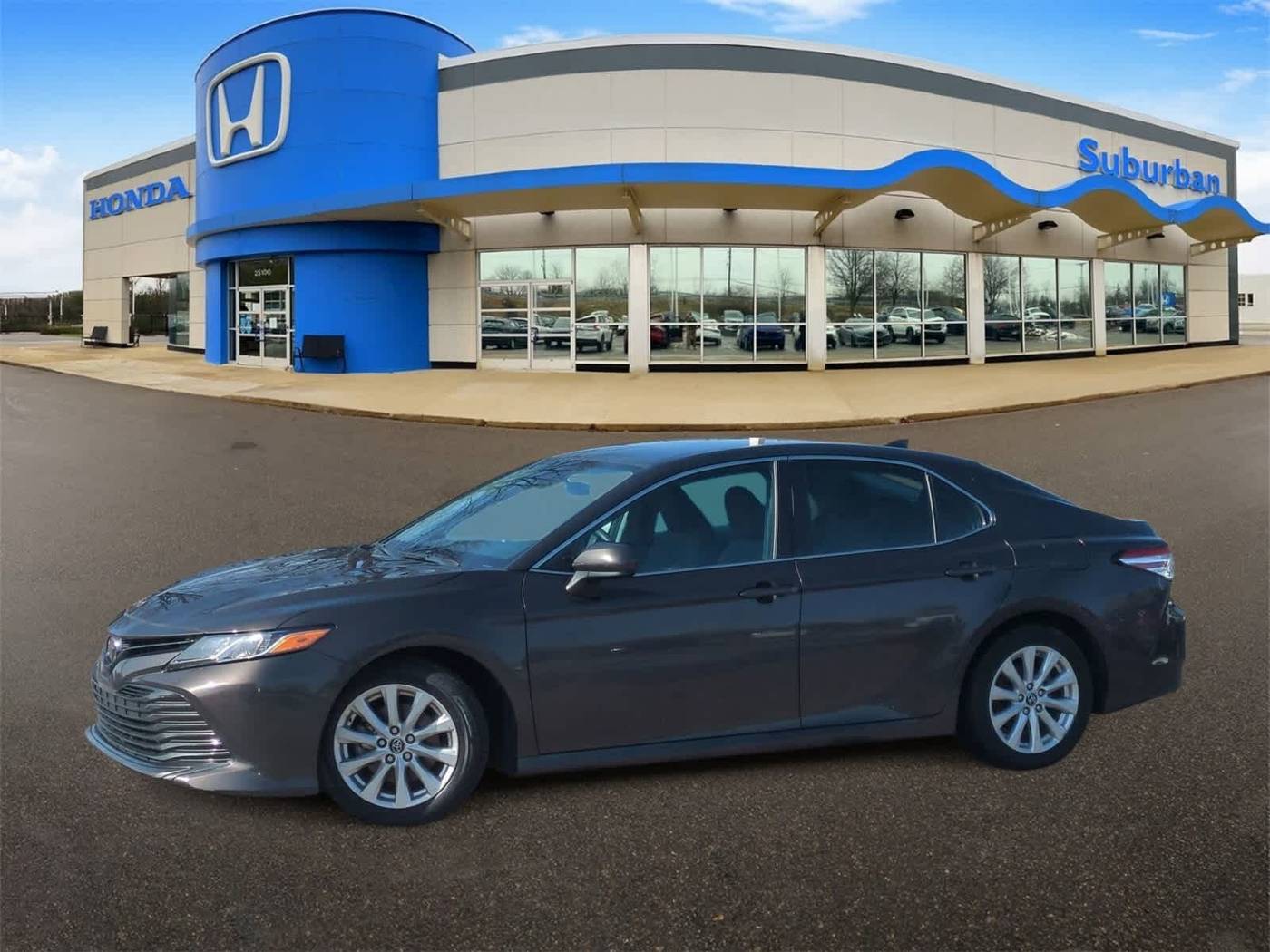 2019 Toyota Camry LE — Sedan — 43,898 mi — Farmington Hills, MI