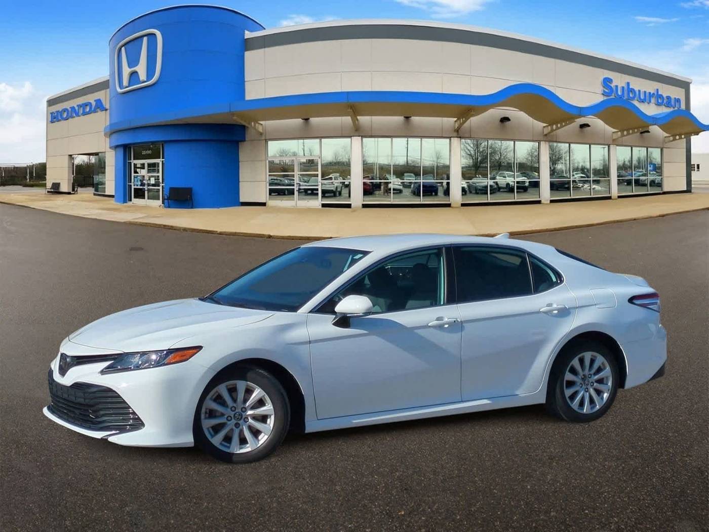 2020 Toyota Camry LE — Sedan — 25,879 mi — Farmington Hills, MI