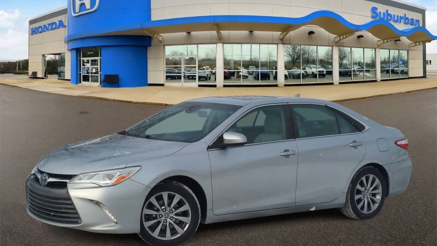 2015 Toyota Camry XLE V6 — Sedan — 192,233 mi — Farmington Hills, MI