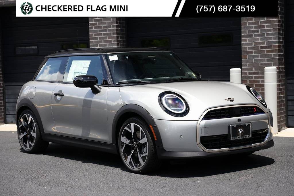 2025 MINI Hardtop Cooper S — Hatchback — 4,714 mi — Virginia Beach, VA