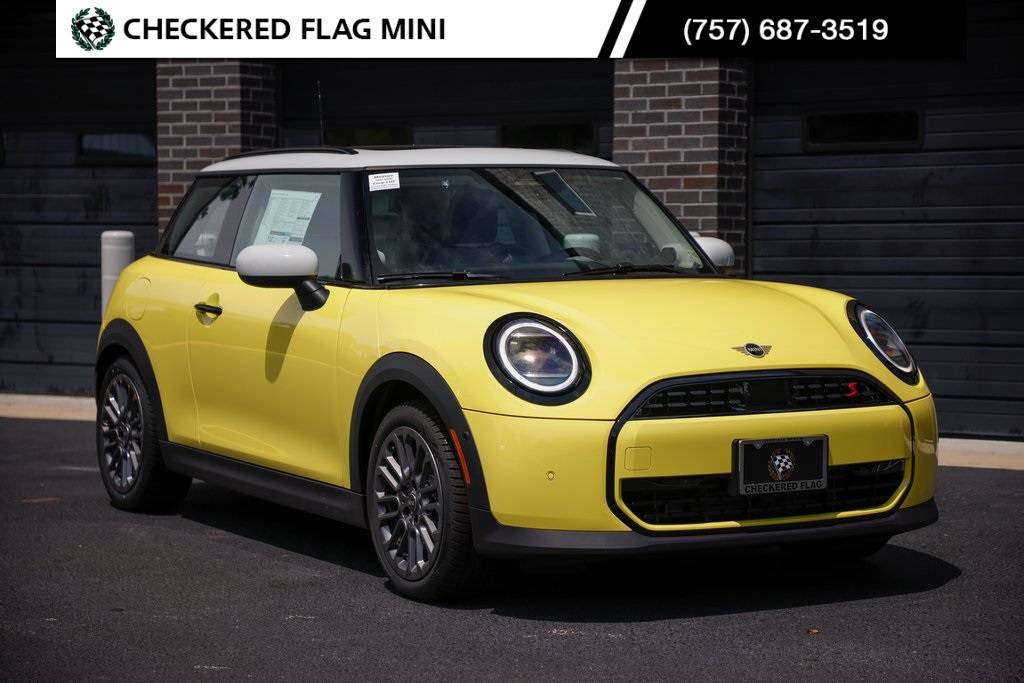 2025 MINI Hardtop Cooper S — Hatchback — 2,579 mi — Virginia Beach, VA