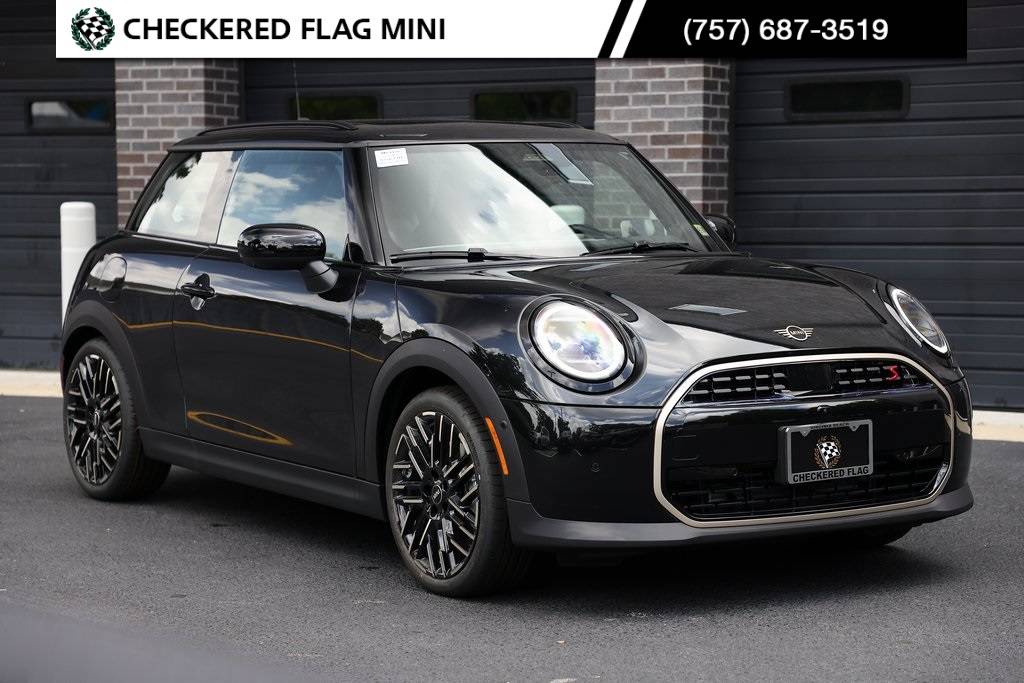2025 MINI Hardtop Cooper S — Hatchback — 4,023 mi — Virginia Beach, VA